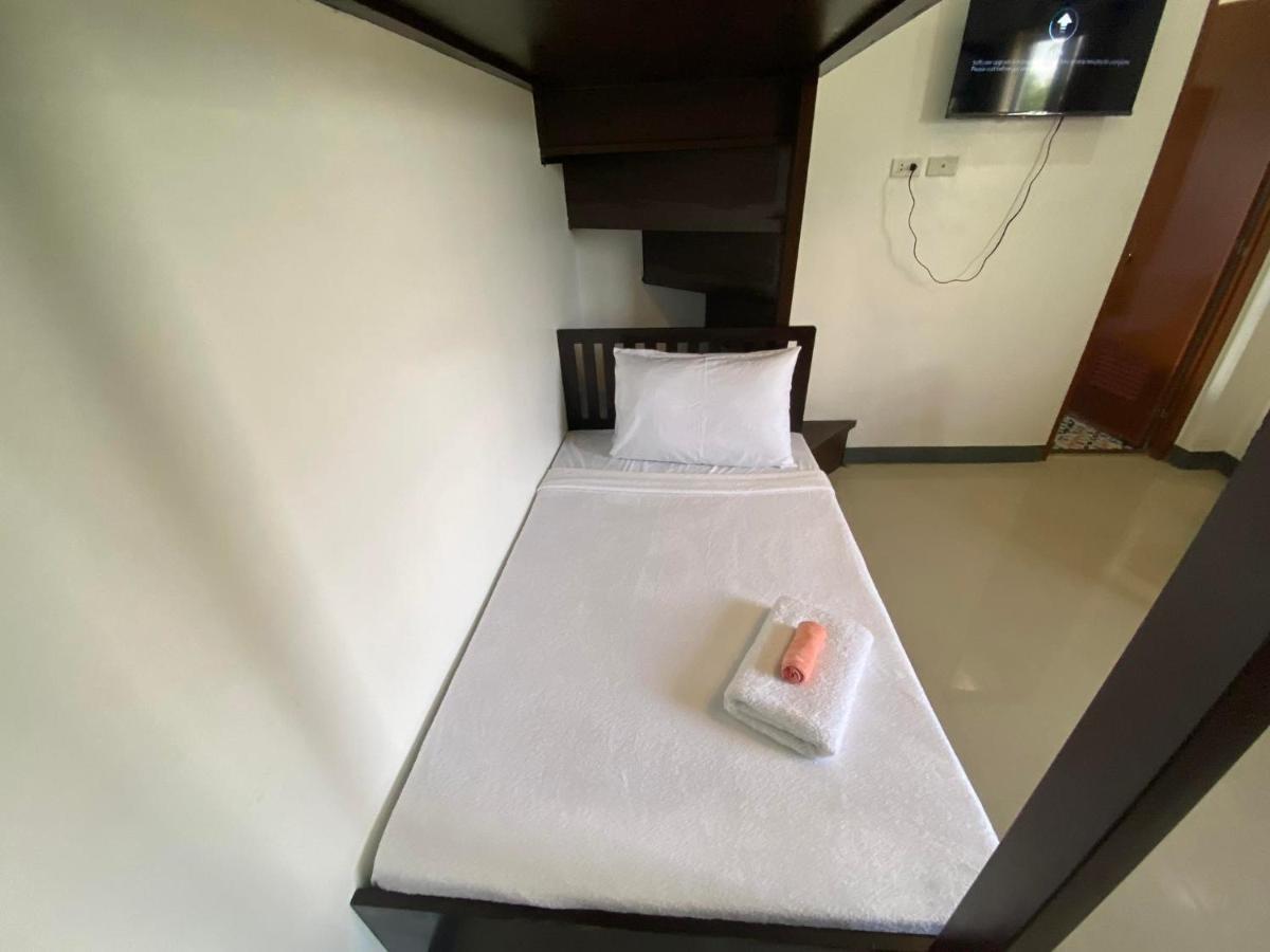 Ma Lourdes' Inn Palompon エクステリア 写真